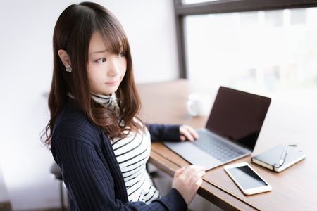 LINEを既読スルーする女性を振り向かせる方法
